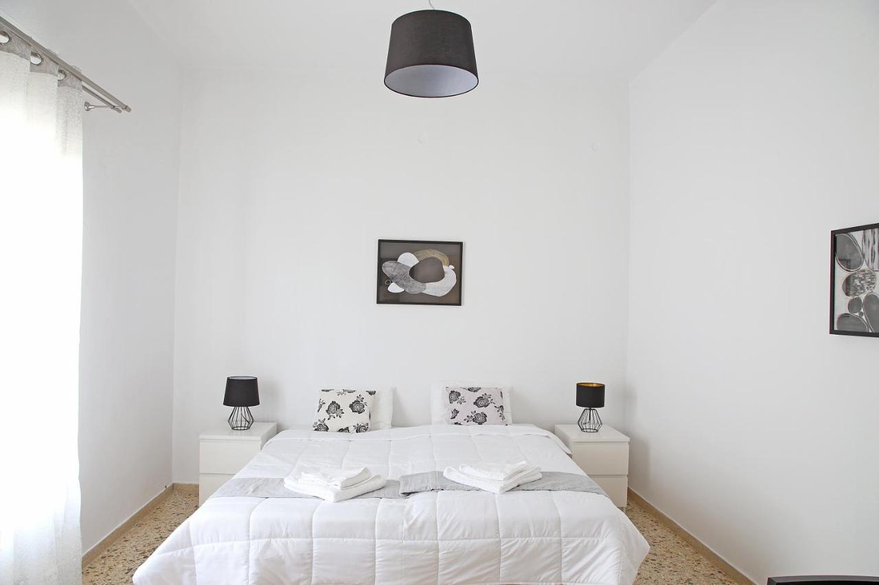 Renata Room By The Sea Near Airport Artémida Eksteriør bilde